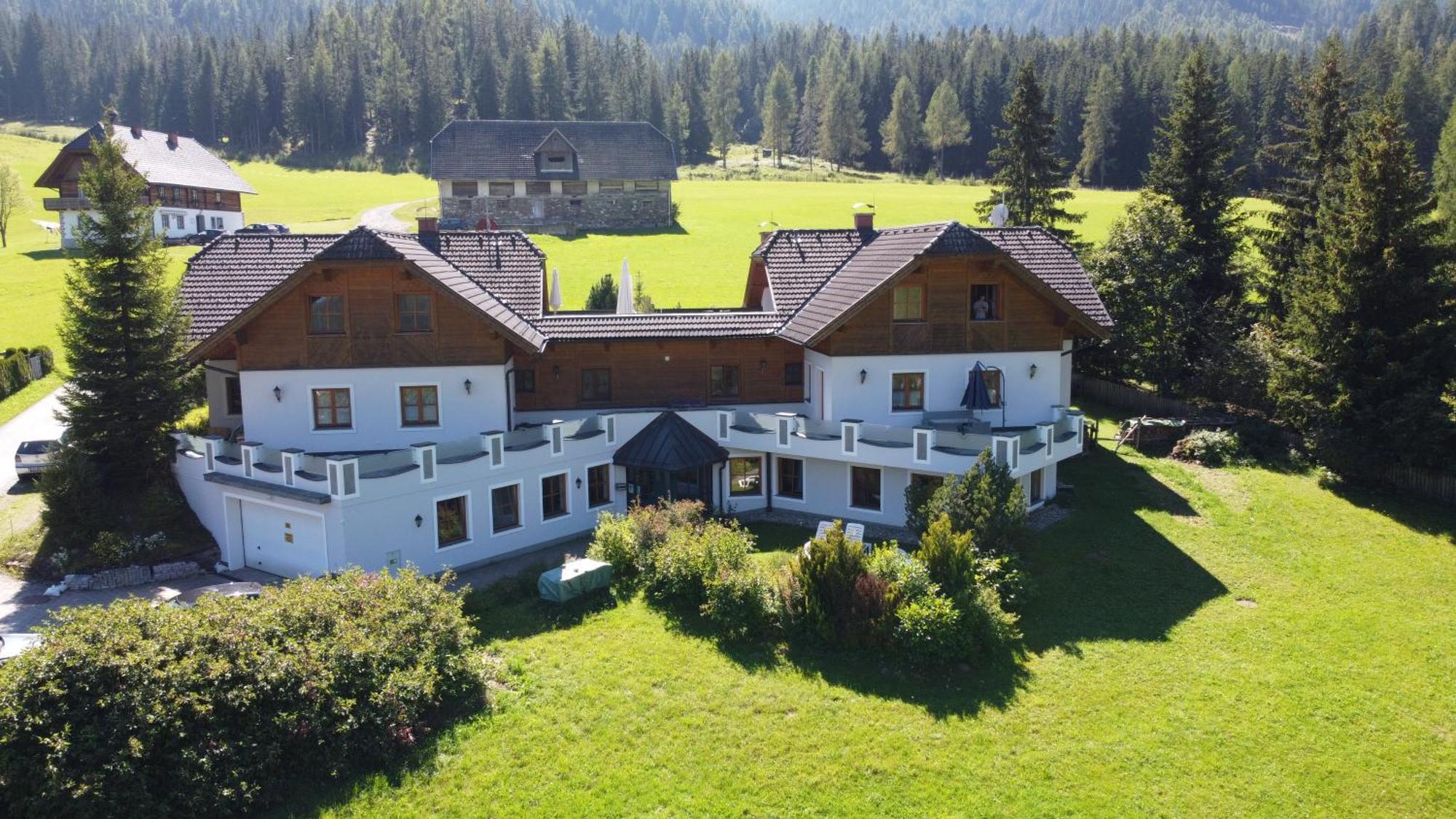 Ferienhaus Alpenblick Krakauschatten Ngoại thất bức ảnh